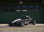 Jízda v Ariel Atom na okruhu