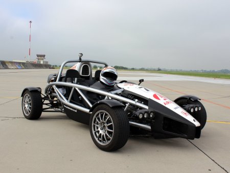 Ariel Atom na letišti  v Trenčíně
