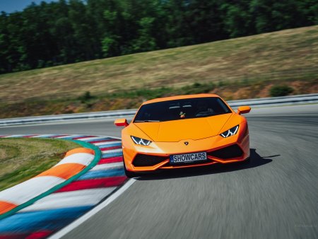 Lamborghini na brněnském okruhu