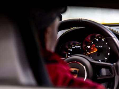 Polygon Hradec Králové v Porsche
