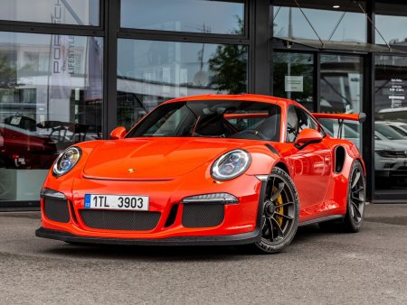Sosnová v Porsche 911 GT3
