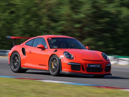 Sosnová v Porsche 911 GT3 RS