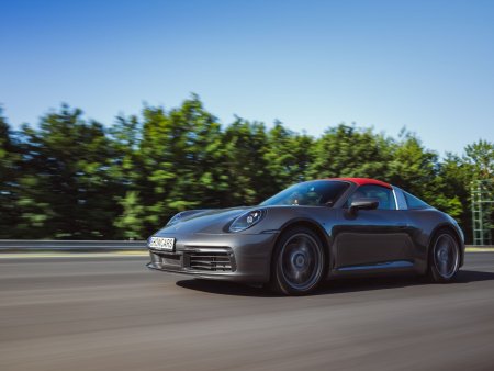 Pronájem Porsche