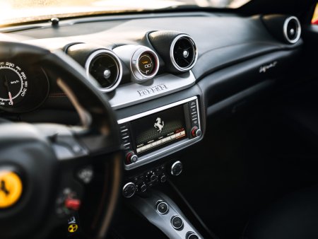 Jízda ve Ferrari California