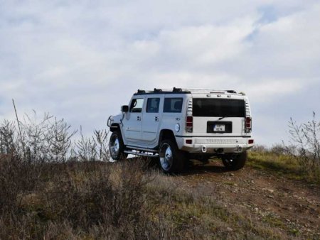 Hummer H2
