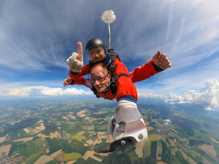 Tandemový seskok v Klatovech